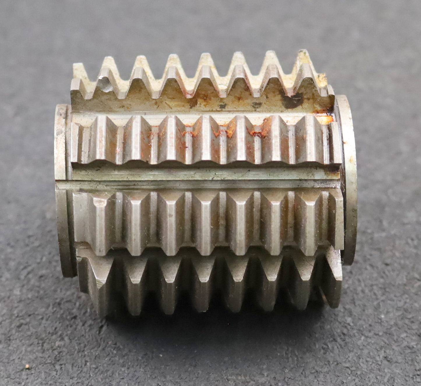 Bild des Artikels KLINGELNBERG-Zahnrad-Wälzfräser-m=-2,5mm-EGW-20°-Ø65x70xØ22mm-mit-LKN