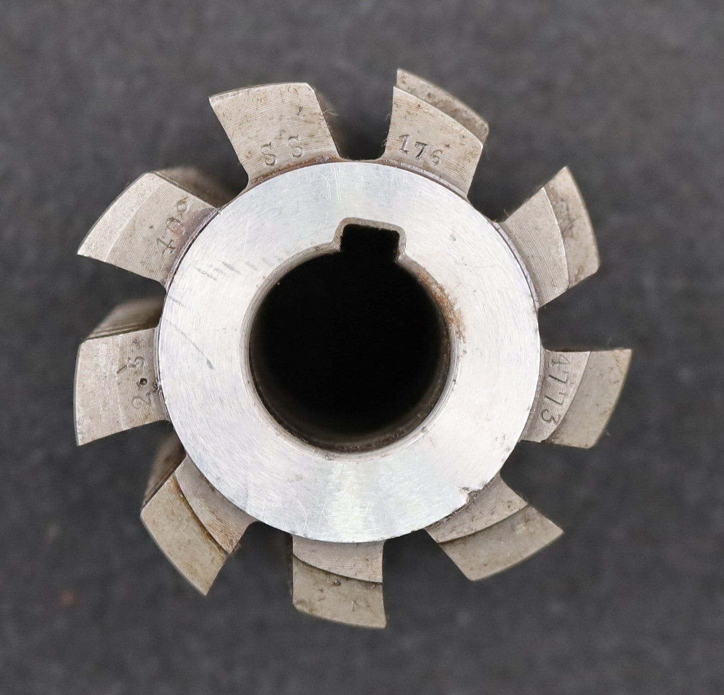 Bild des Artikels KLINGELNBERG-Zahnrad-Wälzfräser-m=-2,5mm-EGW-20°-Ø65x70xØ22mm-mit-LKN