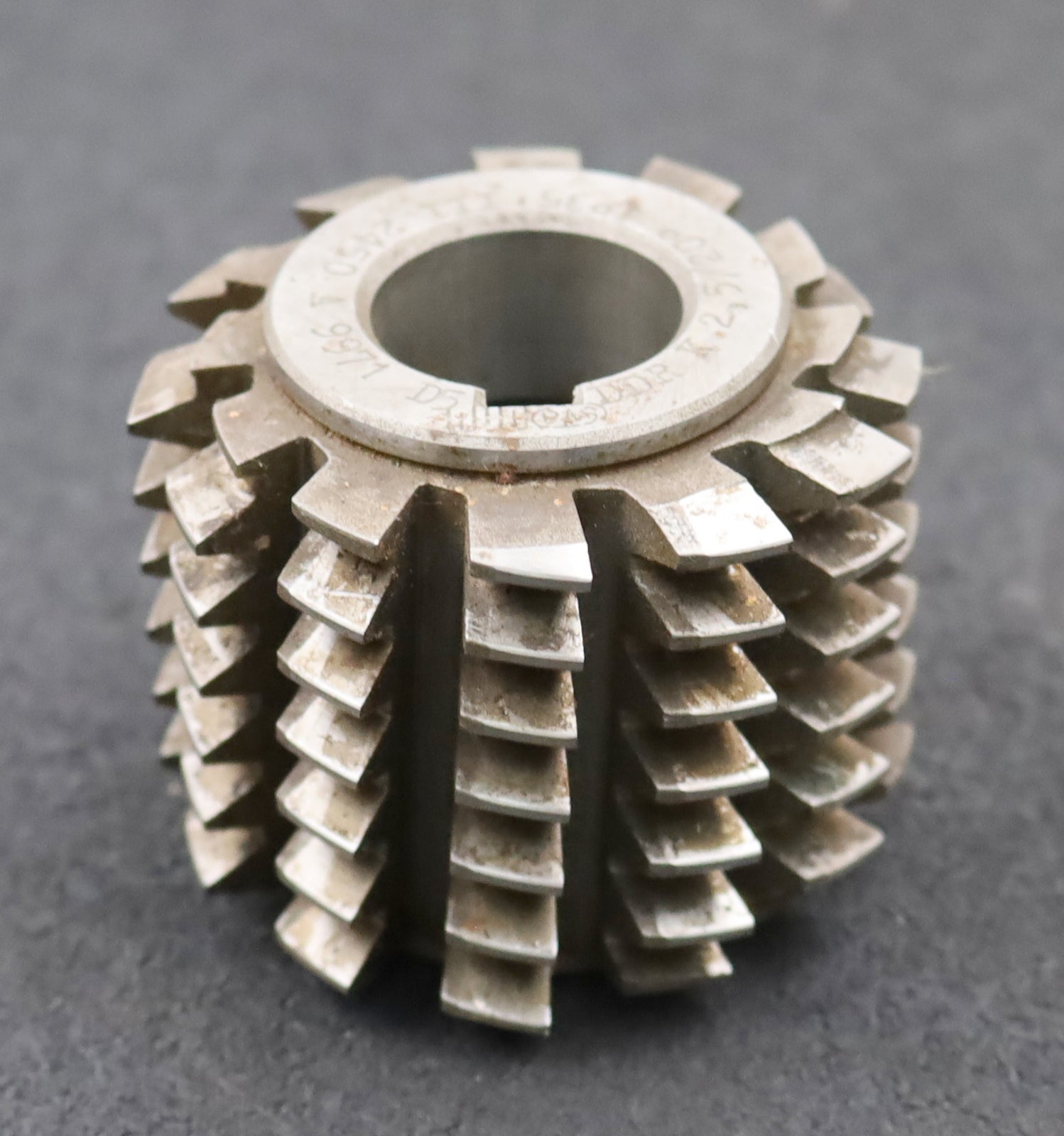 Bild des Artikels Zahnrad-Wälzfräser-m=-2,5mm-EGW-20°-Ø70x58xØ27mm-mit-LKN-1gg.-Links