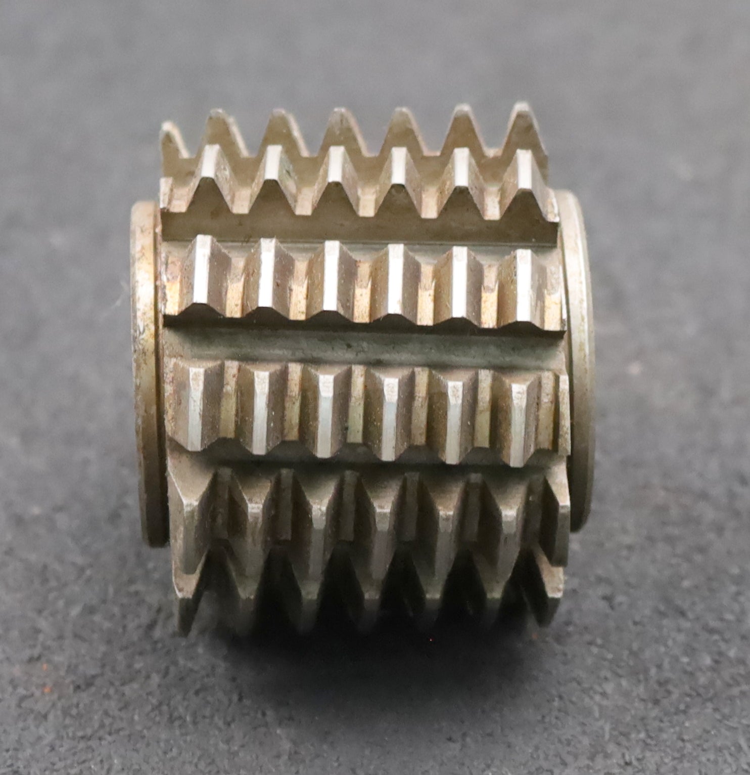 Bild des Artikels Zahnrad-Wälzfräser-m=-2,5mm-EGW-20°-Ø70x58xØ27mm-mit-LKN-1gg.-Links