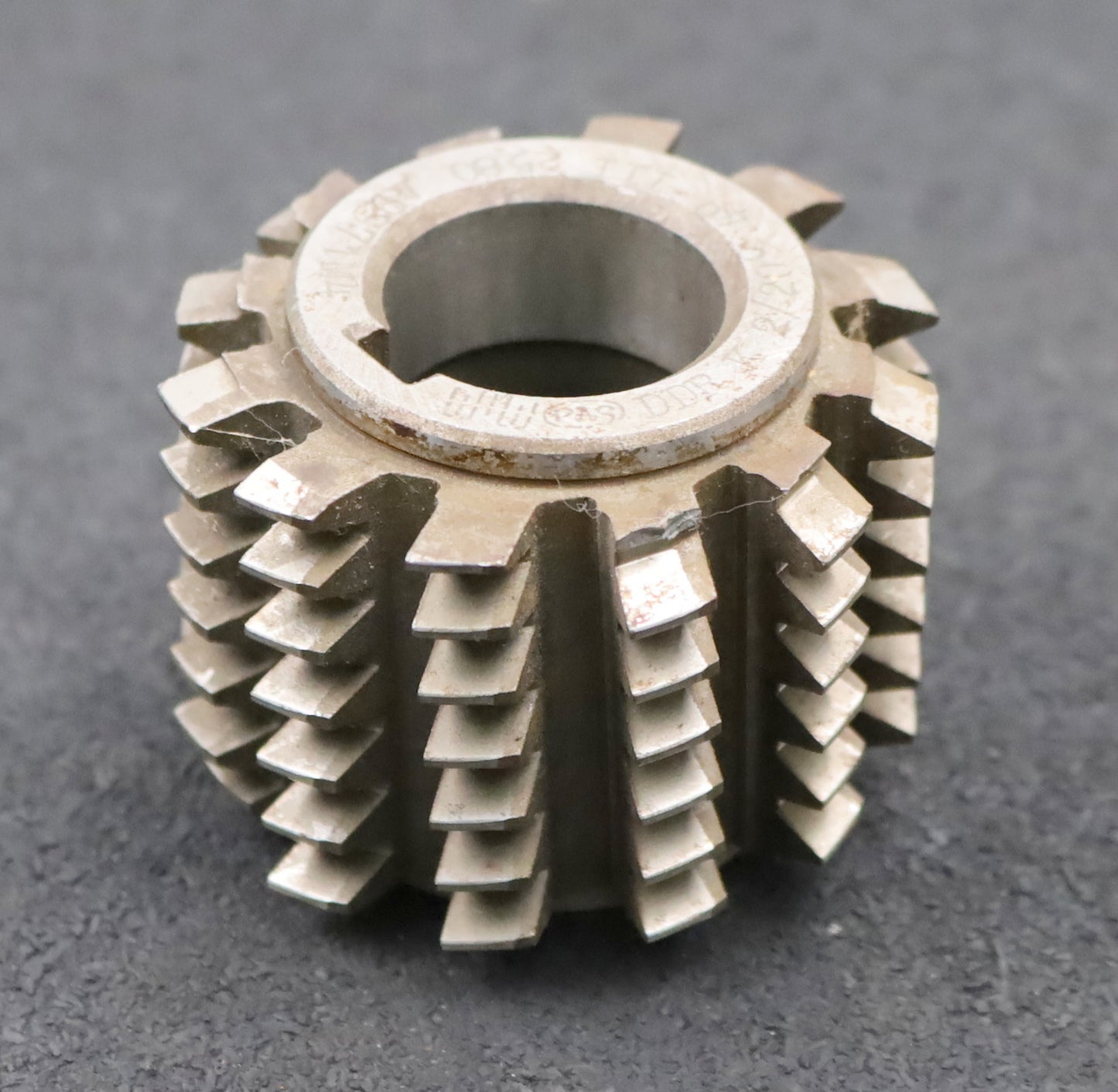 Bild des Artikels PWS-Zahnrad-Wälzfräser-m=-2,0mm-EGW-20°-BPIII-Ø63x48xØ27mm-mit-LKN-nach-DIN-3972