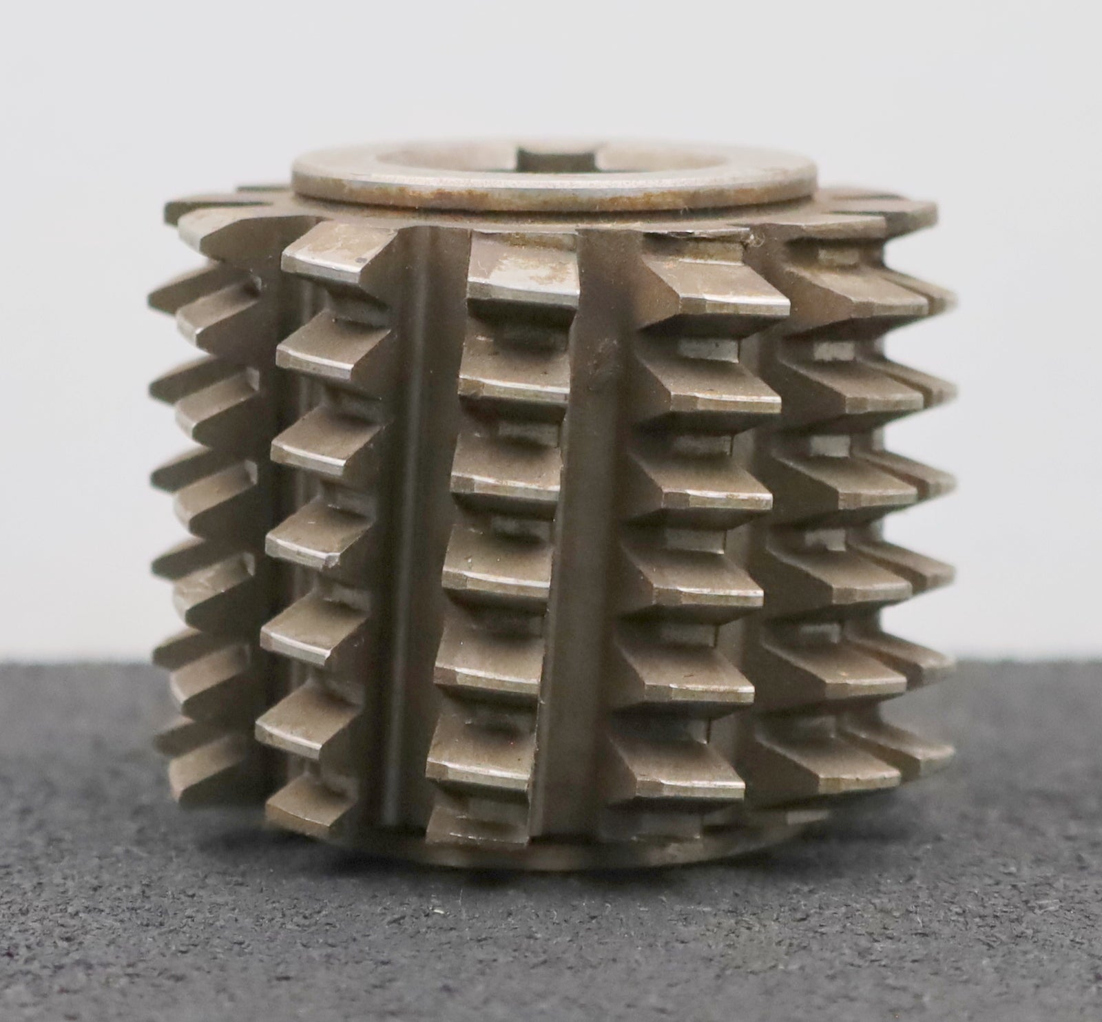 Bild des Artikels PWS-Zahnrad-Wälzfräser-m=-2,0mm-EGW-20°-BPIII-Ø63x48xØ27mm-mit-LKN-nach-DIN-3972