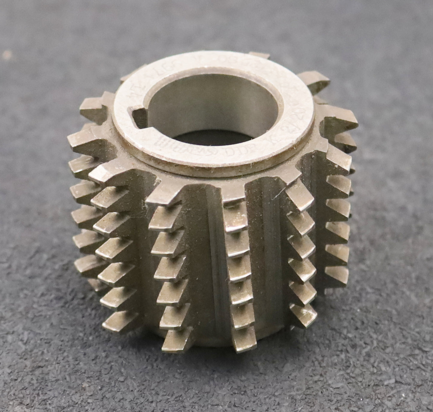 Bild des Artikels PWS-Zahnrad-Wälzfräser-m=-2,0mm-EGW-20°-BPIII-Ø63x48xØ27mm-mit-LKN-DIN-3972