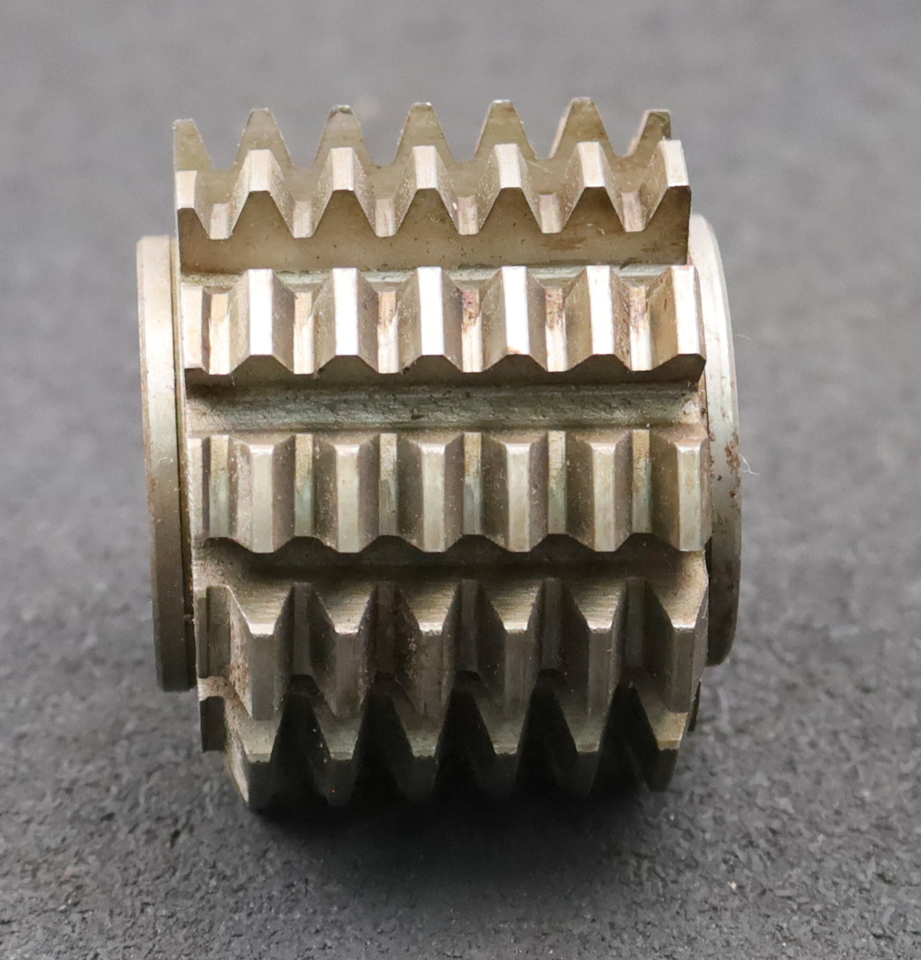 Bild des Artikels PWS-Zahnrad-Wälzfräser-m=-2,5mm-EGW-20°-BPI-nach-DIN-3972-Ø70x58xØ27mm-LKN