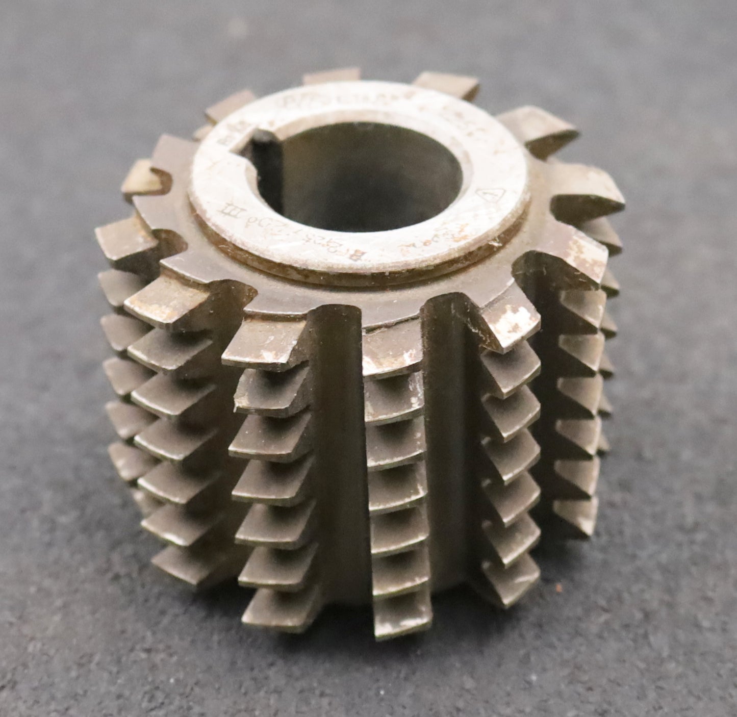 Bild des Artikels PWS-Zahnrad-Wälzfräser-m=-2,25mm-EGW-20°-BPIII-nach-DIN-3972-Ø70x58xØ27mm-LKN