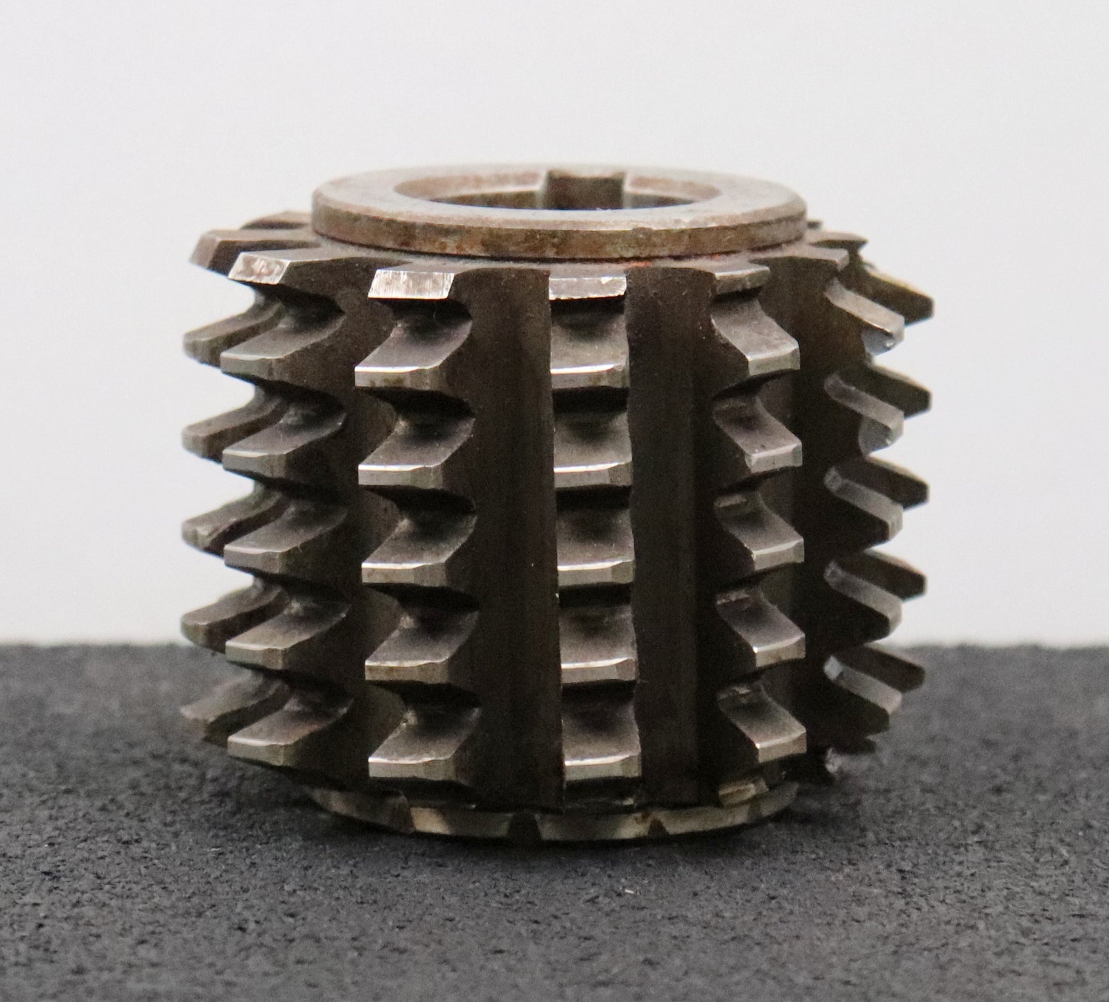 Bild des Artikels PWS-Zahnrad-Wälzfräser-m=-2,75mm-EGW-20°-BPII-Ø70x58xØ27mm-mit-LKN-DIN-3972