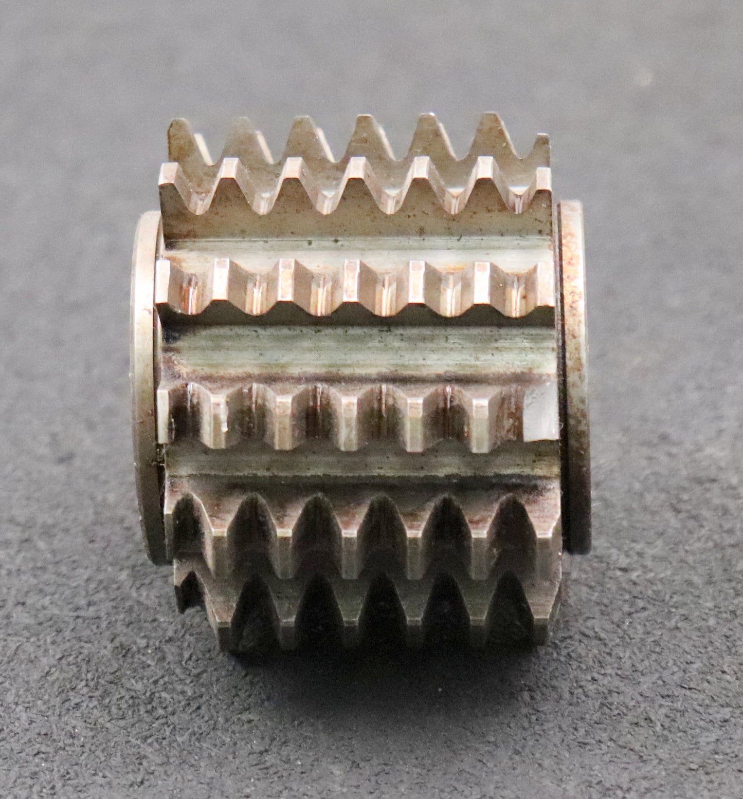 Bild des Artikels PWS-Zahnrad-Wälzfräser-m=-2,5mm-EGW-20°-BPII-Ø70x58xØ27mm-mit-LKN-nach-DIN-3972