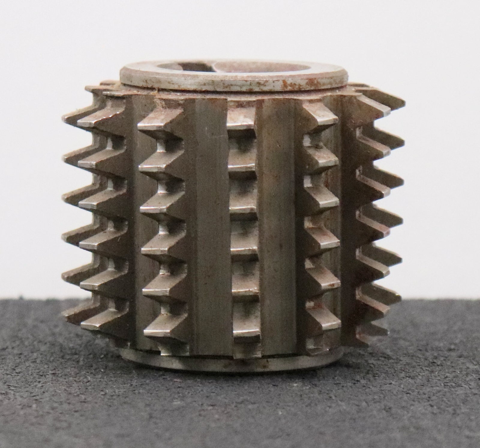 Bild des Artikels PWS-Zahnrad-Wälzfräser-m=-2,5mm-EGW-20°-BPIV-nach-DIN-3972-Ø70x57xØ27mm-LKN