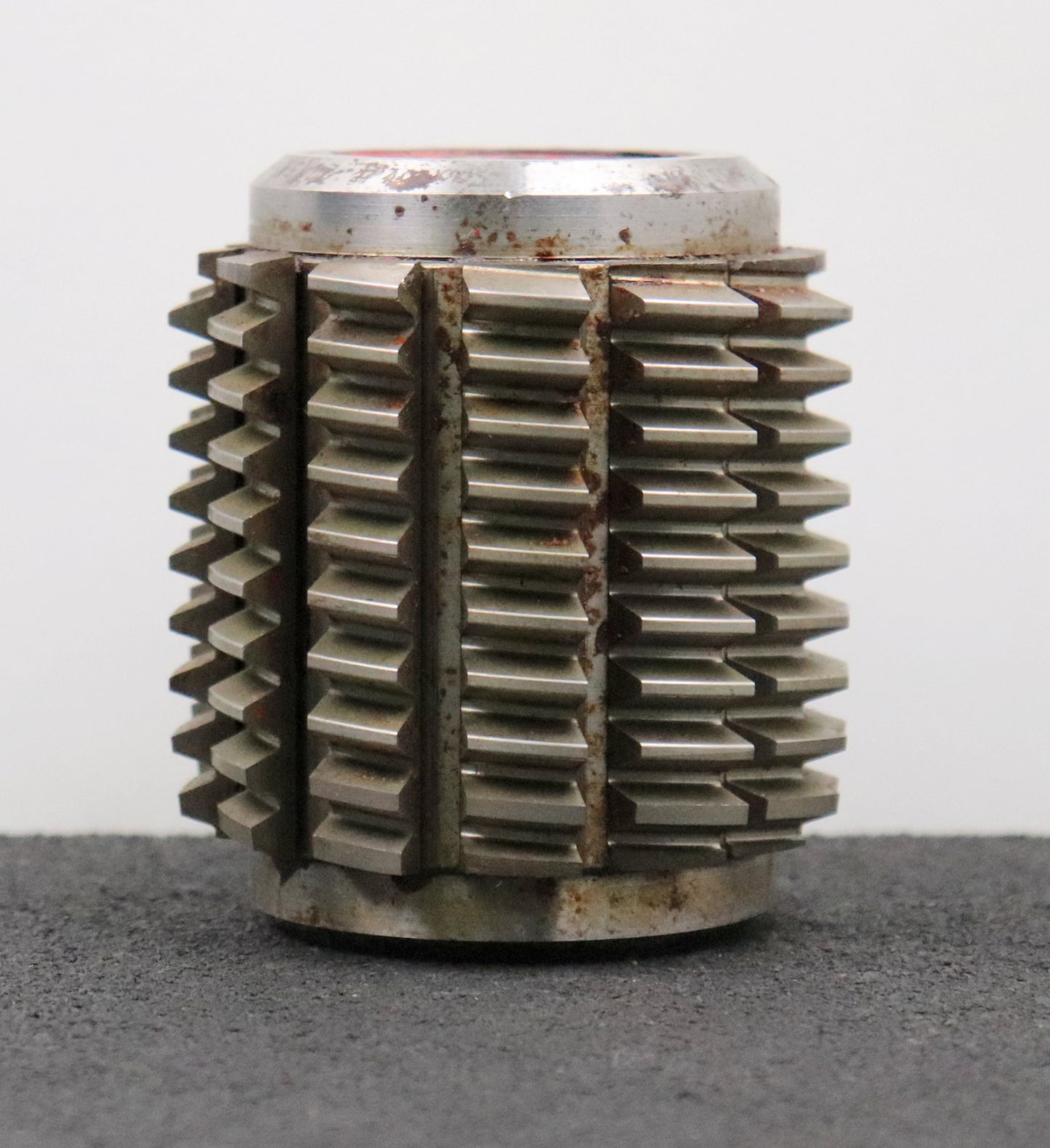 Bild des Artikels SAAZOR-Zahnrad-Wälzfräser-m=-2,25mm-EGW-20°-BPIII-nach-DIN-3972-Ø82x91xØ27mm-LKN