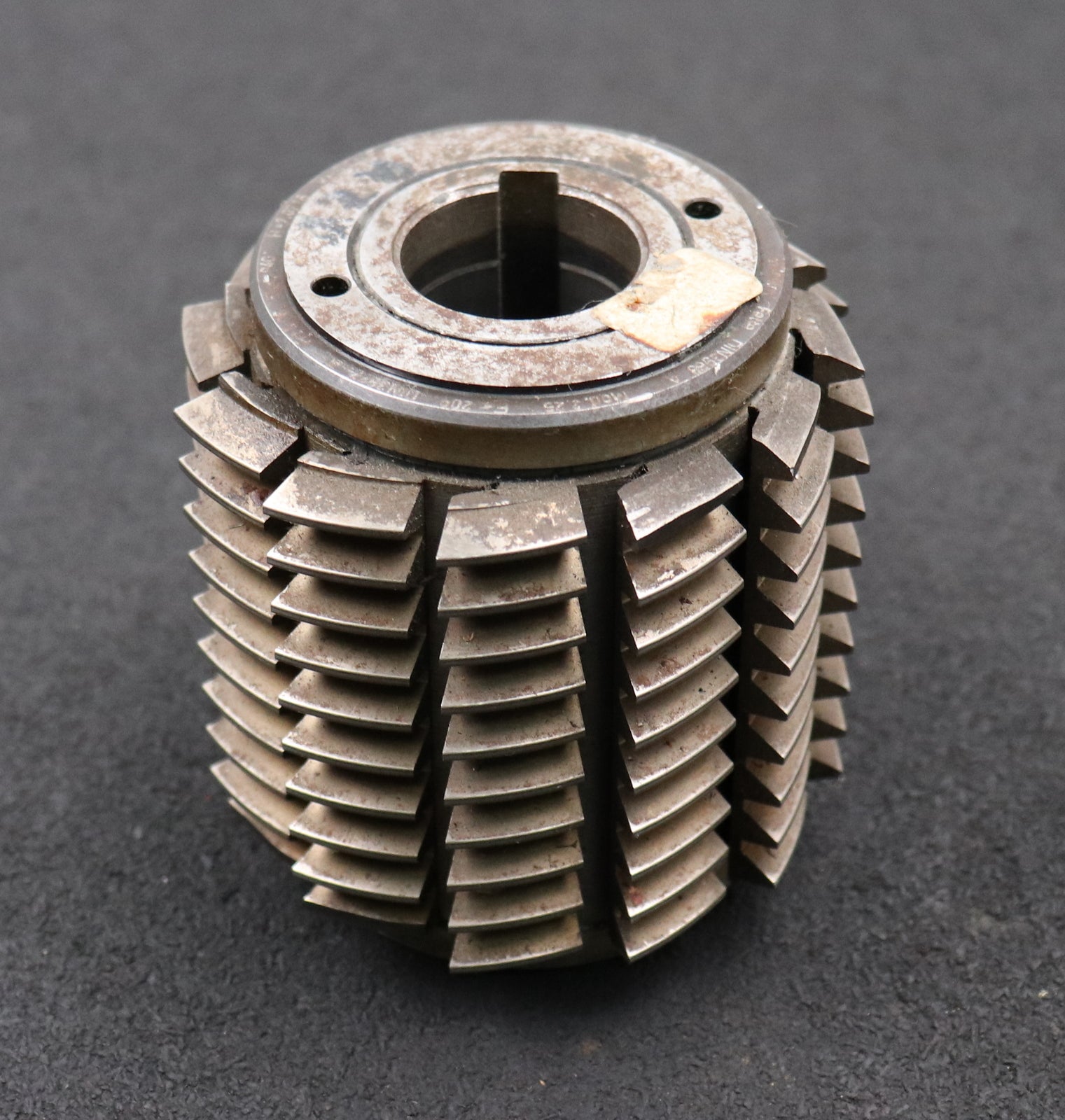 Bild des Artikels FETTE-Zahnrad-Wälzfräser-m=-2,25mm-EGW-20°-BPIII-nach-DIN-3972-Ø84x90xØ27mm-LKN