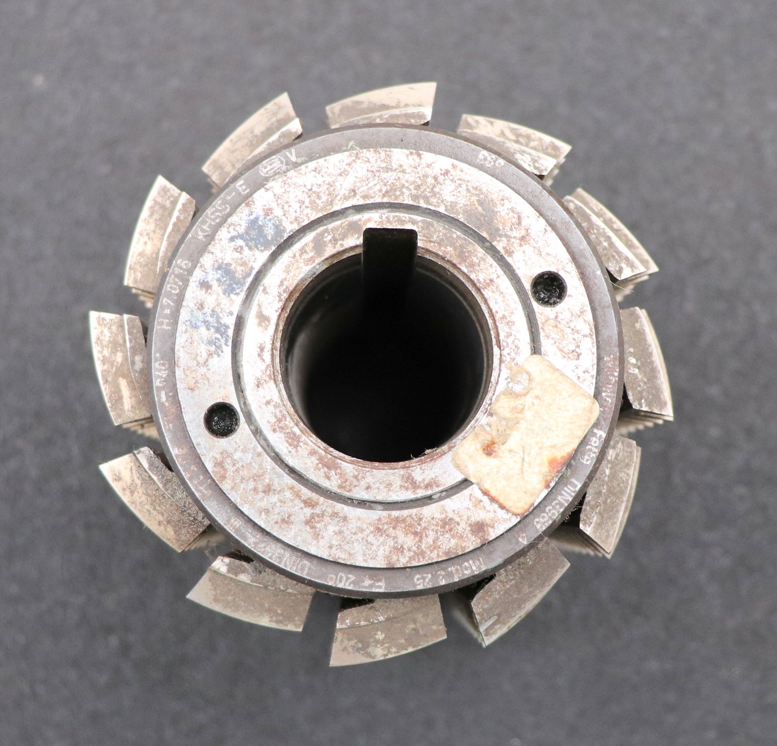 Bild des Artikels FETTE-Zahnrad-Wälzfräser-m=-2,25mm-EGW-20°-BPIII-nach-DIN-3972-Ø84x90xØ27mm-LKN