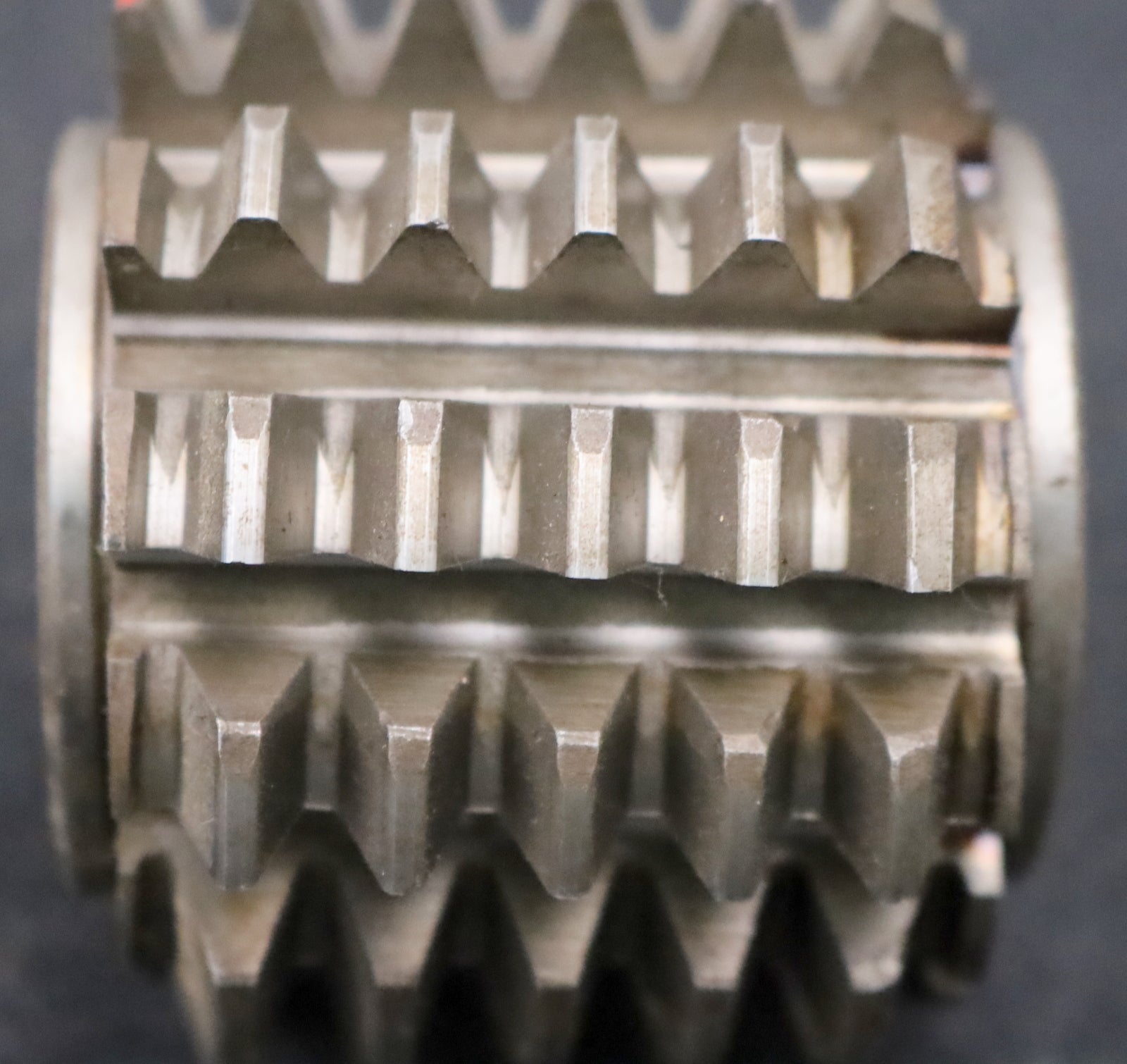 Bild des Artikels PWS-Zahnrad-Wälzfräser-m=-2,75mm-EGW-20°-BPII-nach-DIN-3972-Ø68x56xØ27mm-mit-LKN