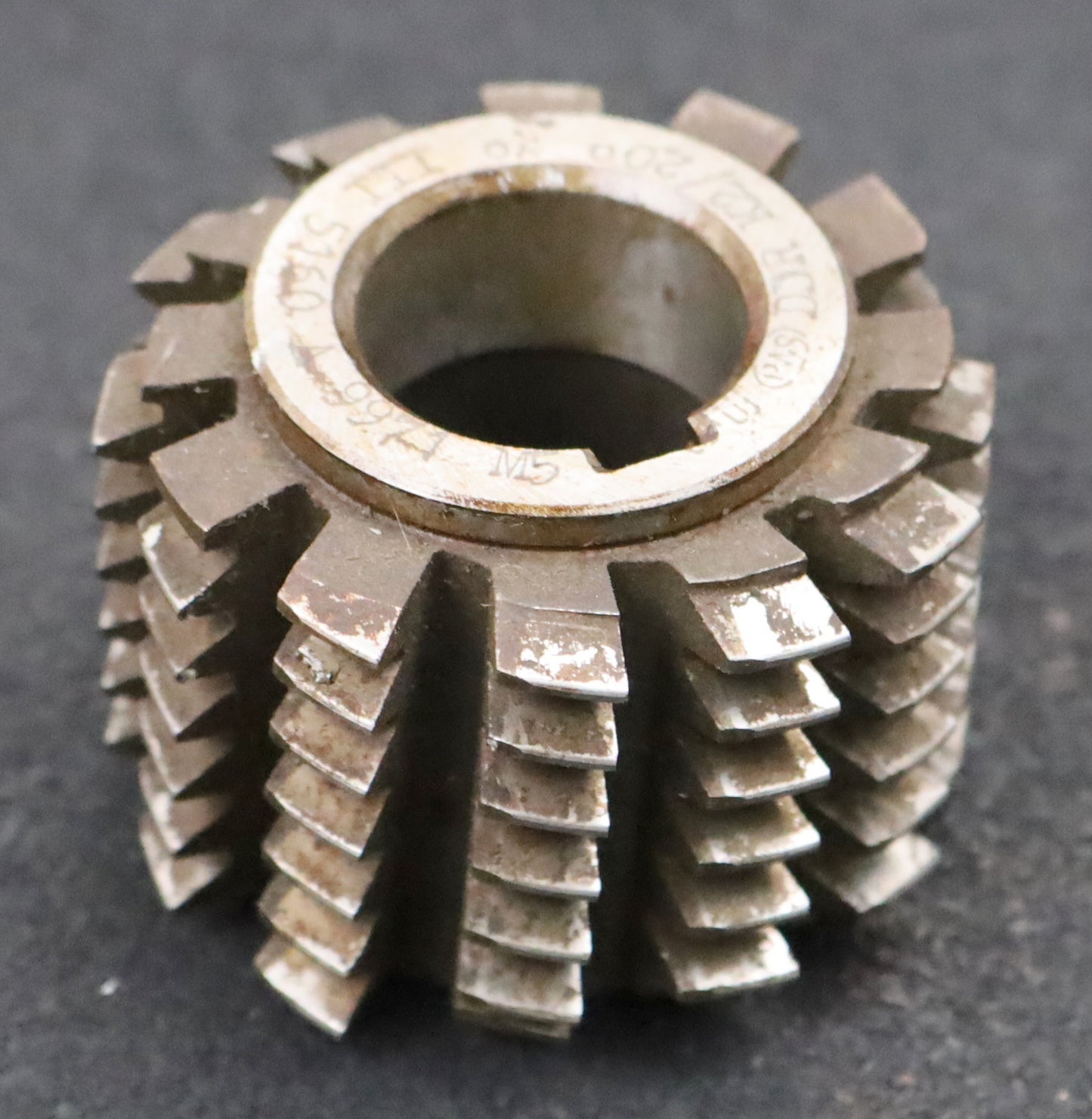 Bild des Artikels PWS-Zahnrad-Wälzfräser-m=-2,0mm-EGW-20°-BPIII-DIN-3972-Ø62x48xØ27mm-mit-LKN