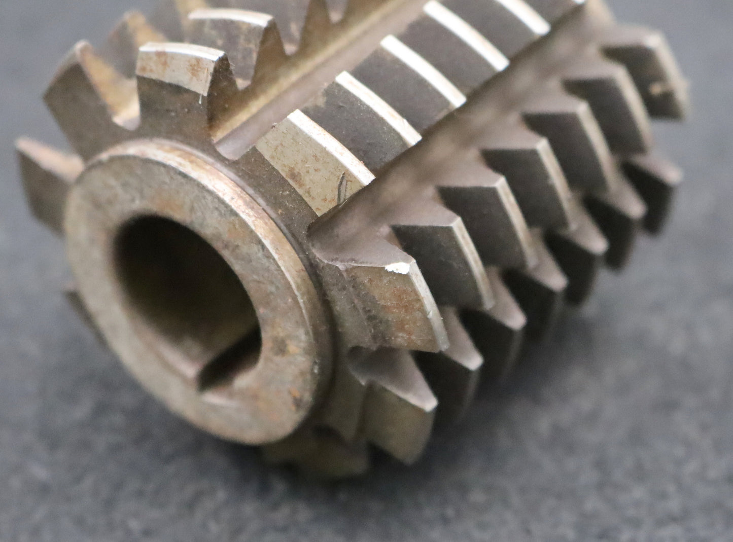 Bild des Artikels Zahnrad-Wälzfräser-m=-2,75mm-EGW-20°-Ø65x65xØ22mm-mit-LKN-1gg.-Rechts