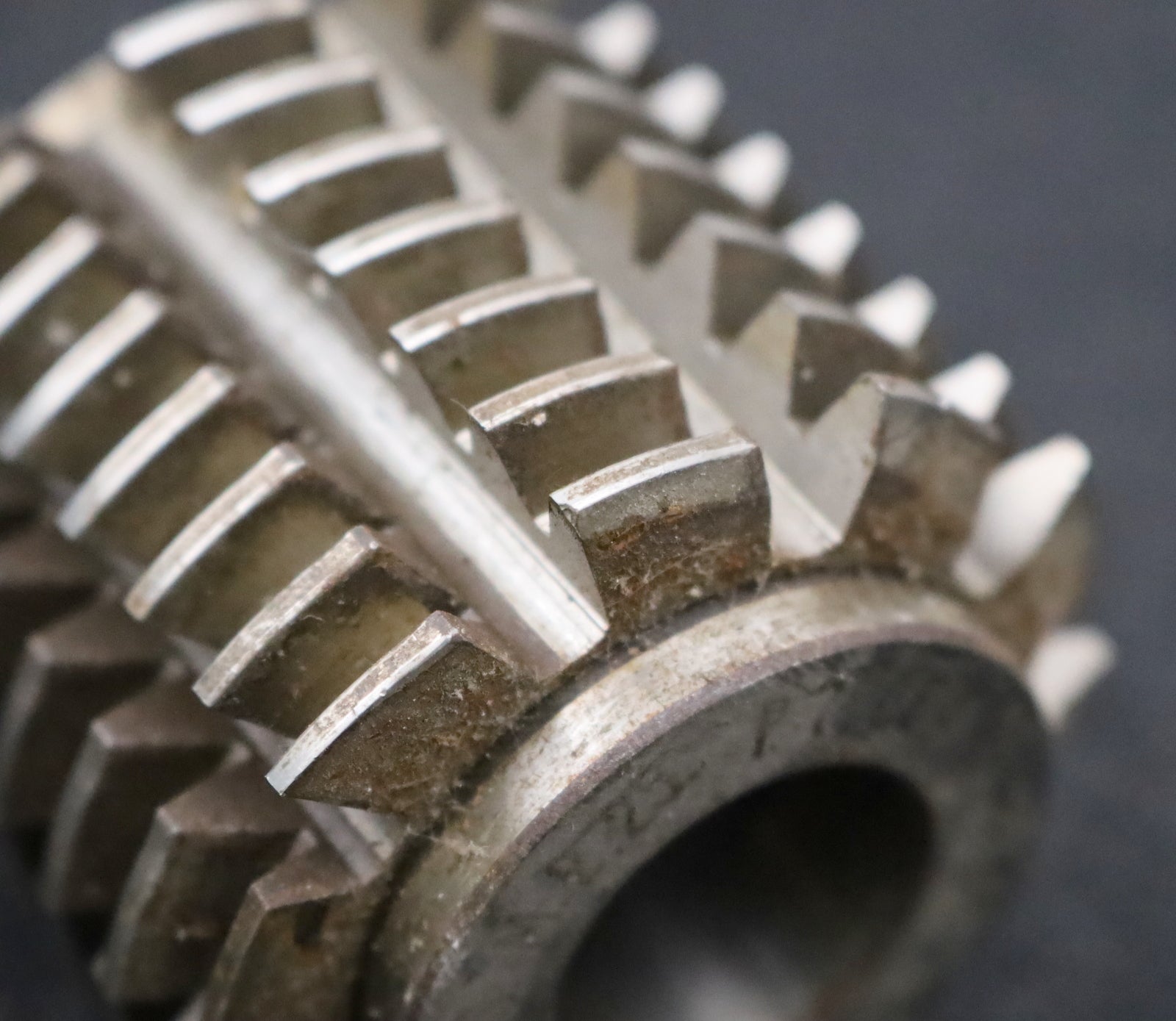 Bild des Artikels Zahnrad-Wälzfräser-m=-2,25mm-EGW-20°-Ø60x60xØ22mm-mit-LKN-1gg.-Rechts