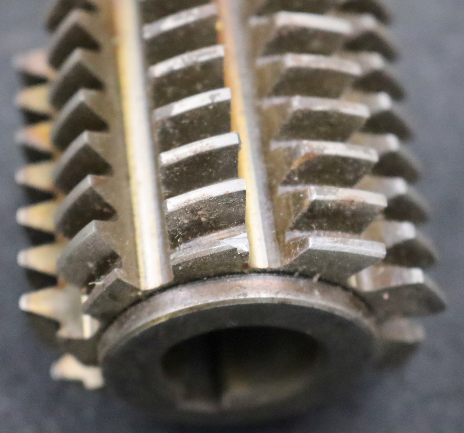 Bild des Artikels Zahnrad-Wälzfräser-m=-2,25mm-EGW-20°-Ø59x60xØ22mm-mit-LKN-1gg.-Rechts