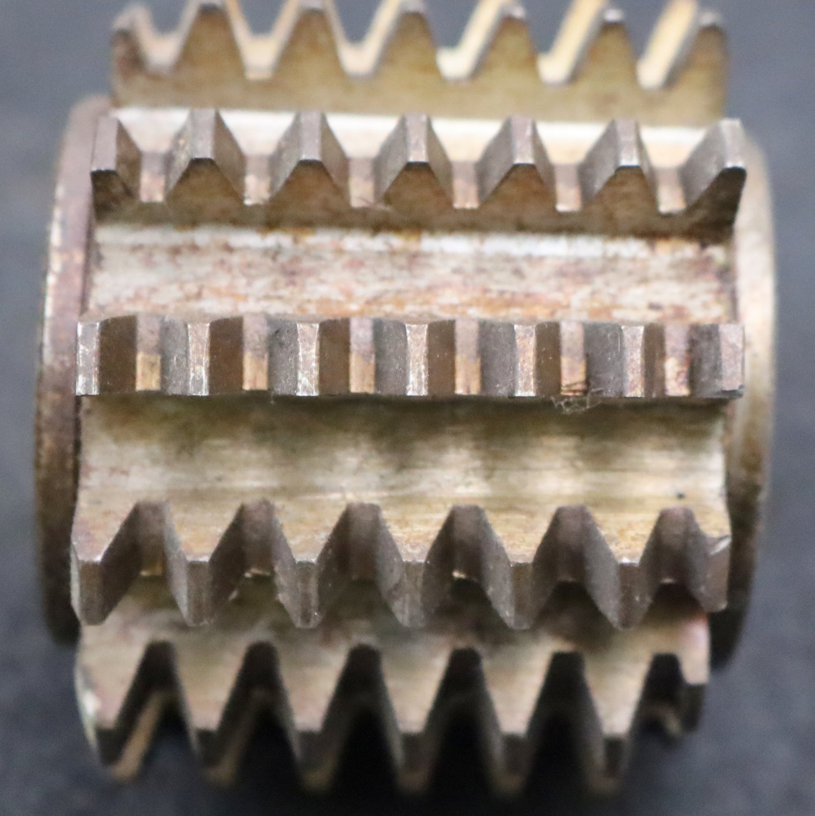 Bild des Artikels Zahnrad-Wälzfräser-m=-2,5mm-EGW-20°-BPIII-nach-DIN-3972-Ø69x56xØ27mm-mit-LKN