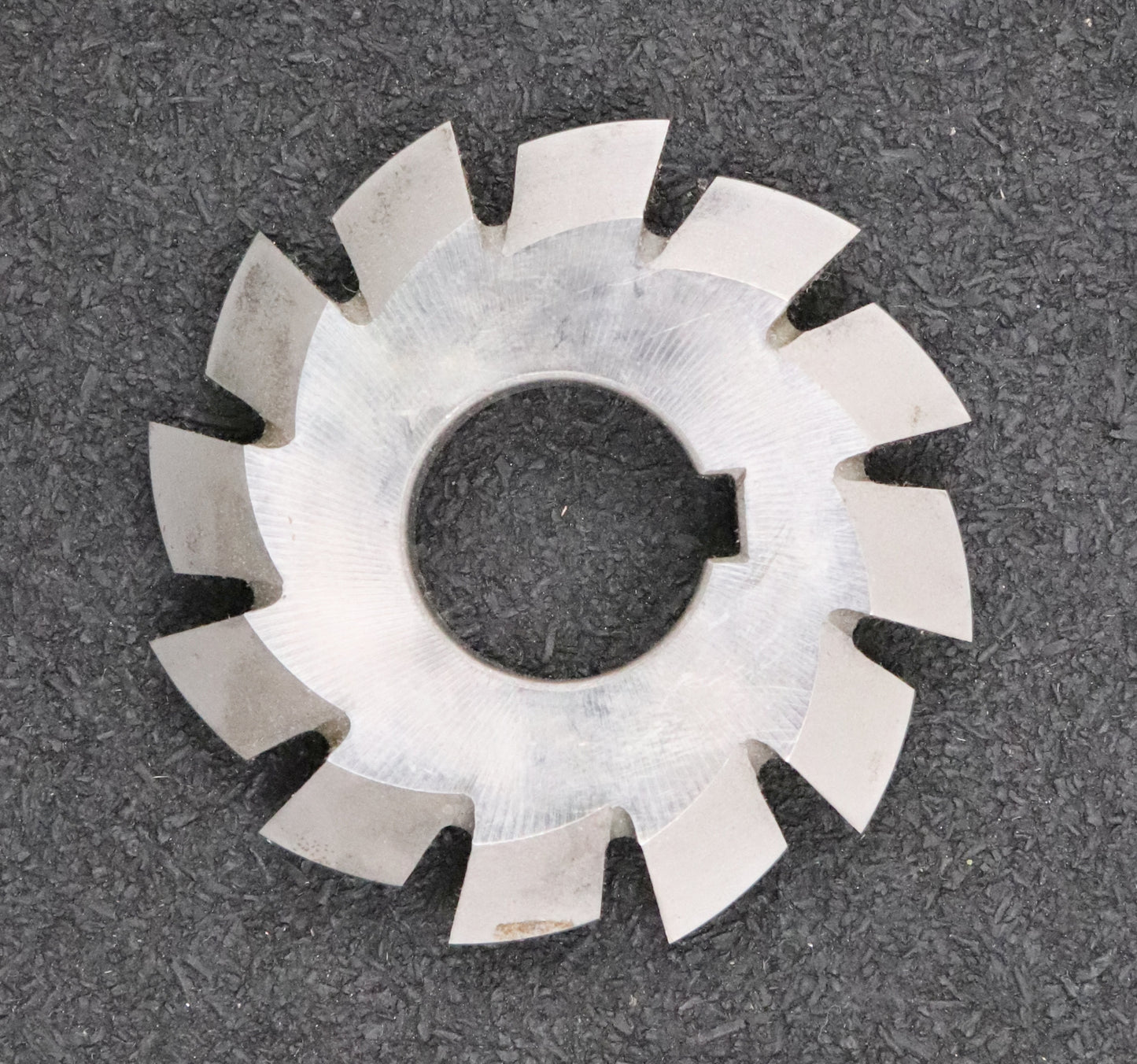 Bild des Artikels DOLD-Prismenfräser-D50°/3-Winkel-30°-Kopfabrundung-auf-3mm-Ø63,4x9xØ22mm