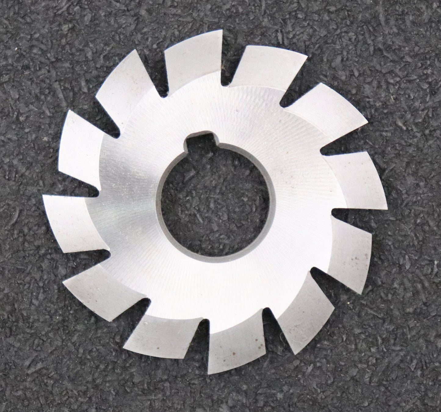 Bild des Artikels DOLD-Prismenfräser-D35°/1-Winkel-35°-Kopfabrundung-auf-1mm-Ø50,7x4,3xØ16mm