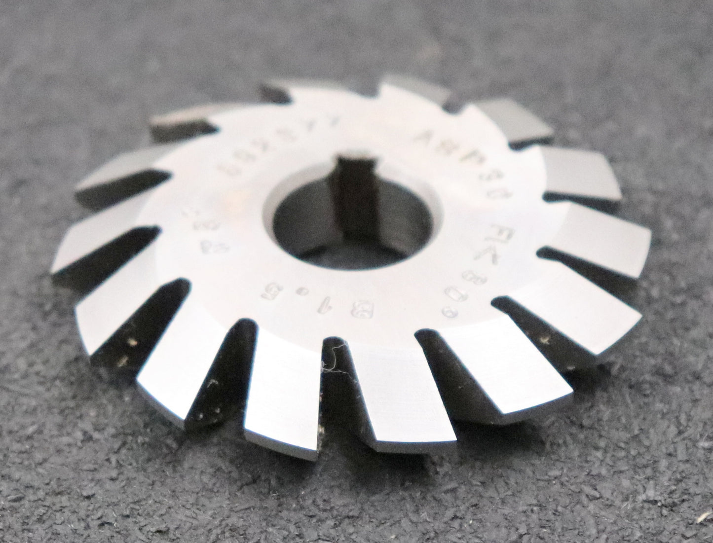 Bild des Artikels DOLD-Prismenfräser-Winkel-60°-Kopfabflachung-1,5mm-Abmaße-Ø59,7x11xØ16mm-mit-LKN