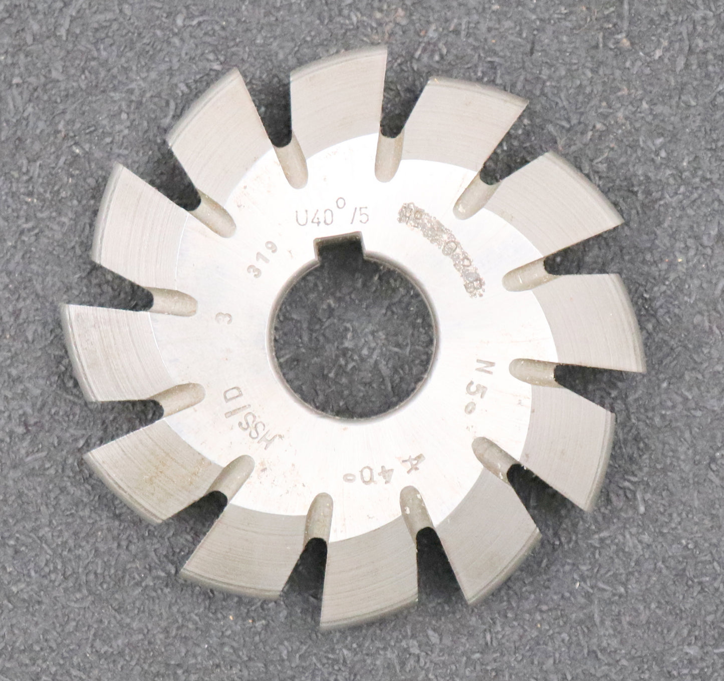 Bild des Artikels DOLD-asymmetrischer-Prismenfräser-U-40°/5-Gesamtwinkel-40°-Flankenwinkel-25°+15°