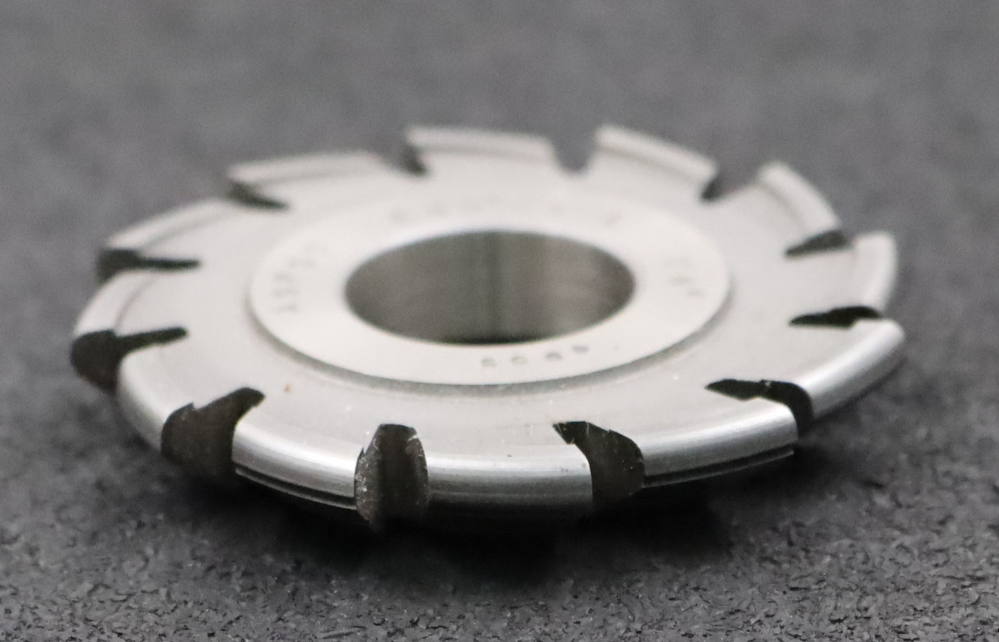 Bild des Artikels DOLD-asymmetrischer-Prismenfräser-E-40°/1-L-Gesamtwinkel-40°-Flankenwinkel-40°+0