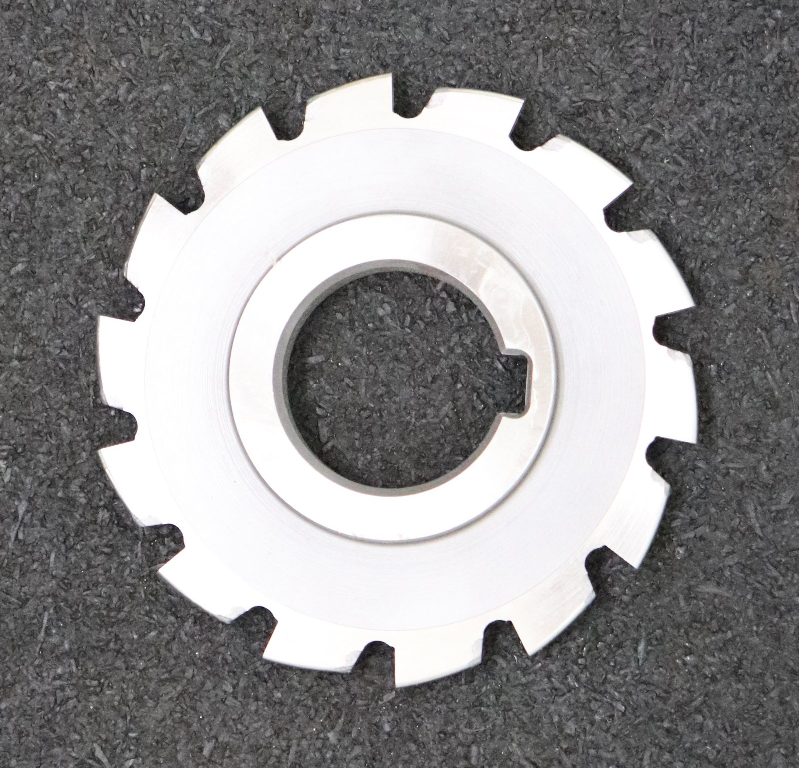 Bild des Artikels DOLD-Formfräser-für-Kerbschlagbiegeproben-R-1-45°-EGW-DIN-50115-Ø75x32xØ8mm