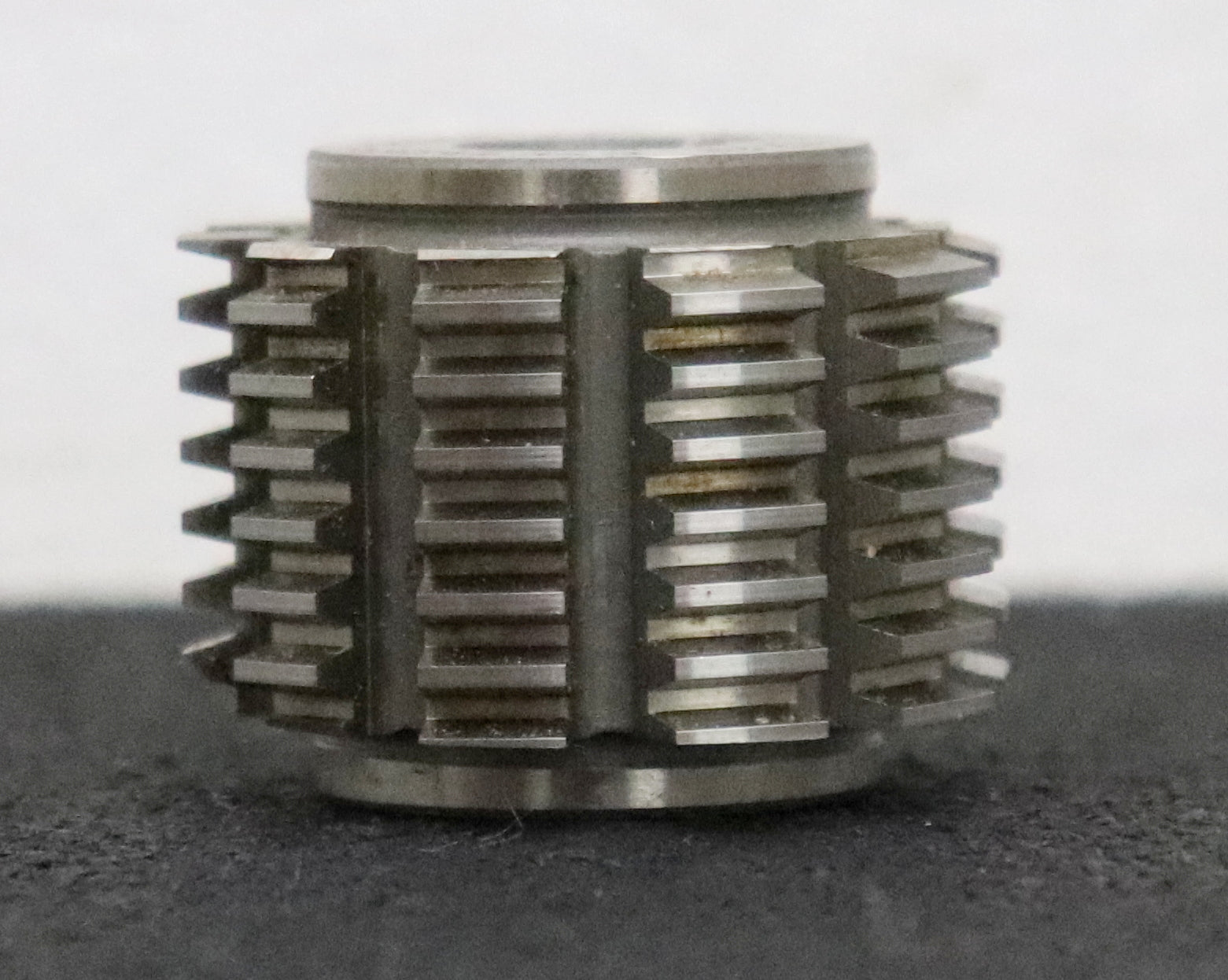 Bild des Artikels DOLD-Zahnrad-Wälzfräser-gear-hob-DP28-14,58°EGW-Ø34x26xØ10mm-mit-LKN