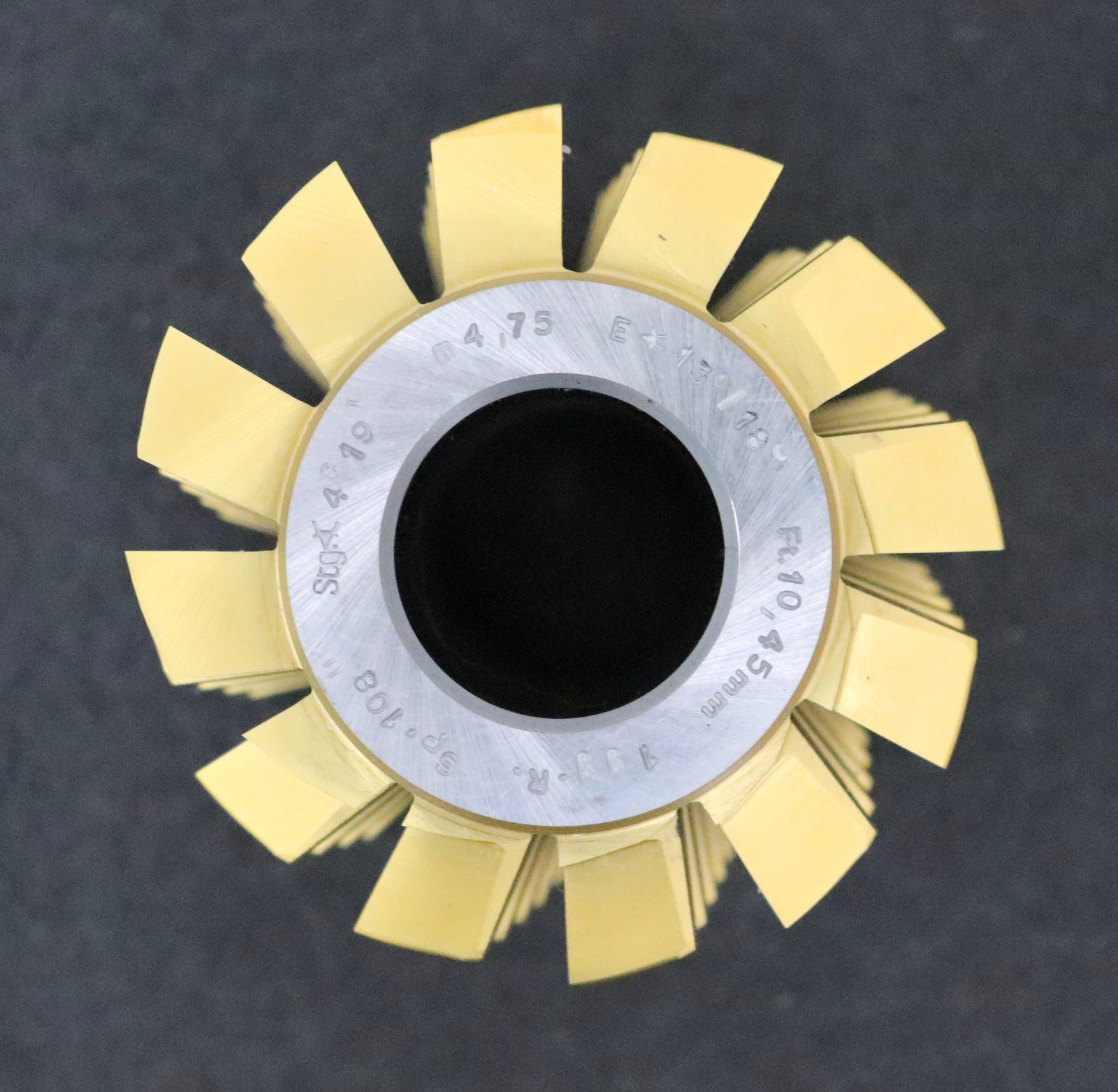 Bild des Artikels DOLD-Zahnrad-Wälzfräser-gear-hob-m=-4,75-EGW-13°/18°-Ø75x80xØ27mm-mit-Axialnut