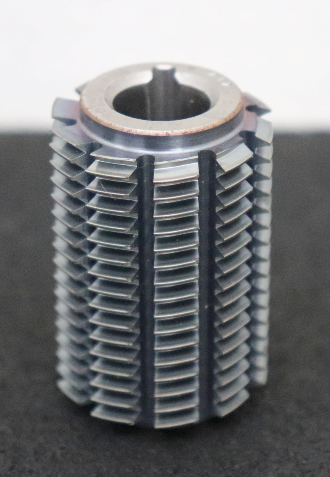 Bild des Artikels DOLD-Zahnrad-Wälzfräser-gear-hob-m=-0,8-EGW-20°-Ø30x26xØ13mm-mit-LKN-1gg.-Rechts