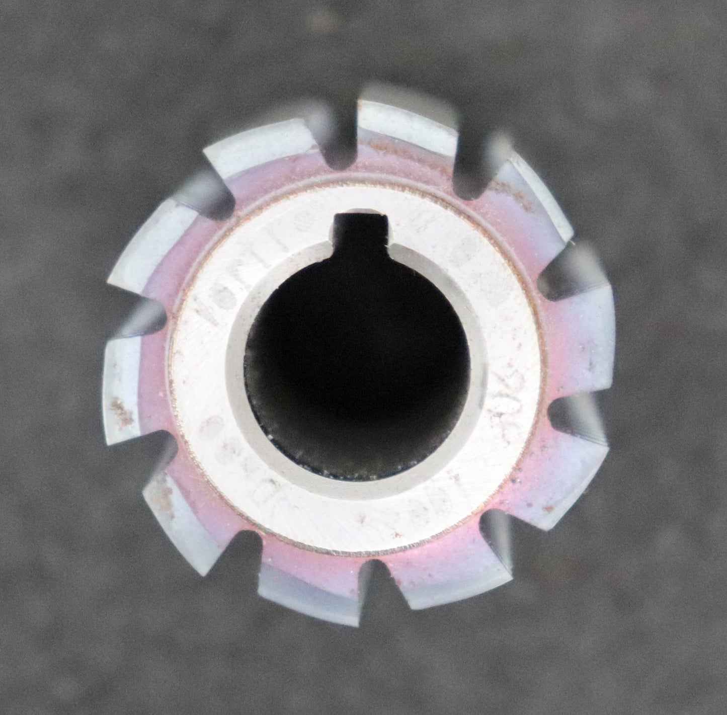 Bild des Artikels DOLD-Zahnrad-Wälzfräser-gear-hob-m=-0,8-EGW-20°-Ø30x26xØ13mm-mit-LKN-1gg.-Rechts
