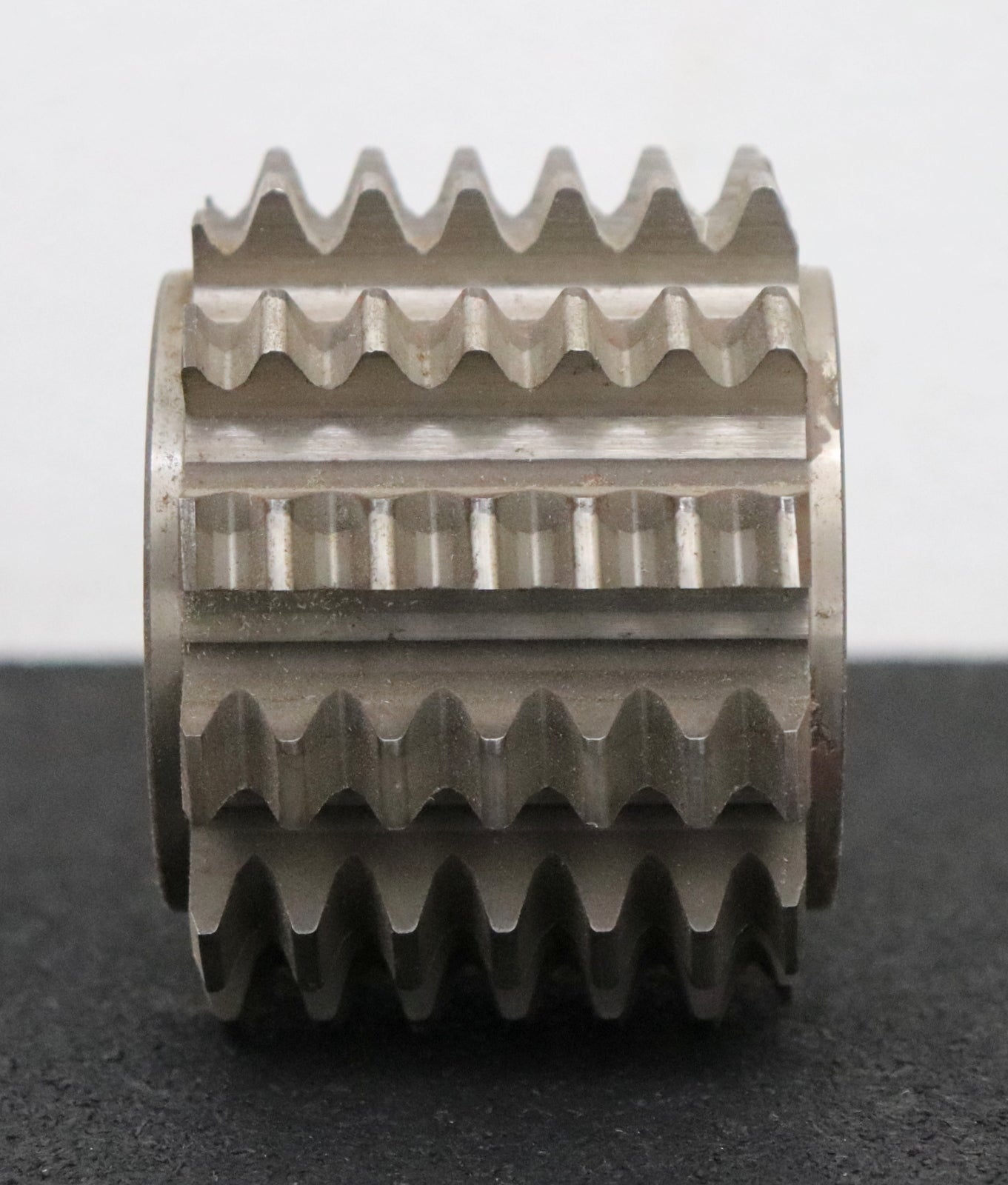 Bild des Artikels FETTE-Zahnwellen-Wälzfräser-involute-spline-hob-DP10-EGW-30°-Ø76x56xØ27mm