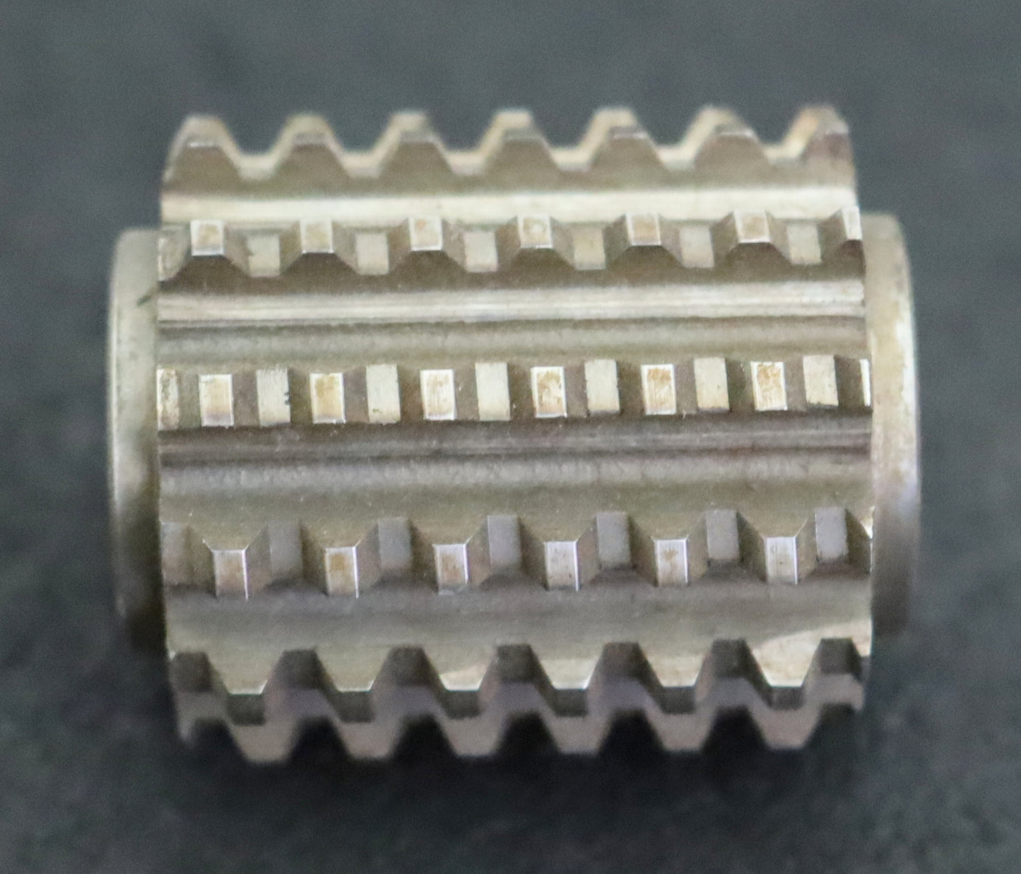 Bild des Artikels Zahnwellen-Wälzfräser-involute-spline-hob-m=-1,6-EGW-30°-Ø32x48xØ13mm-mit-LKN