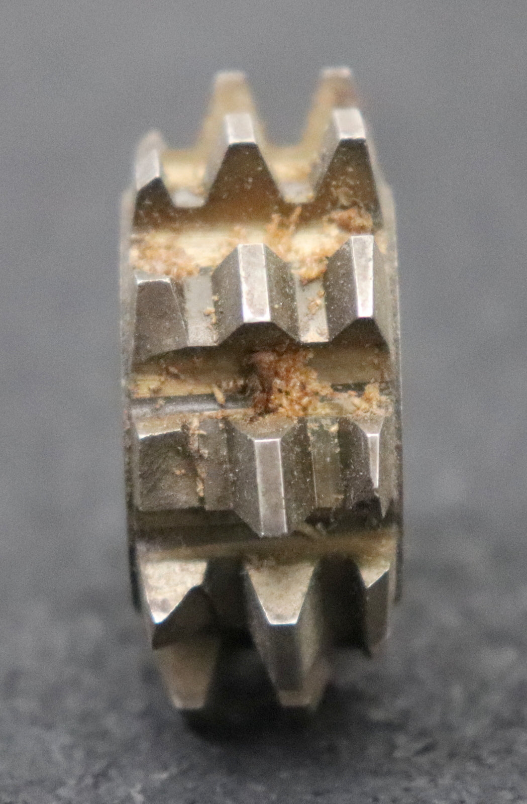 Bild des Artikels Zahnrad-Wälzfräser-m=-2,0-20°-EGW-Ø39x16xØ13mm-mit-LKN-10-Spannuten-1gg.-Rechts