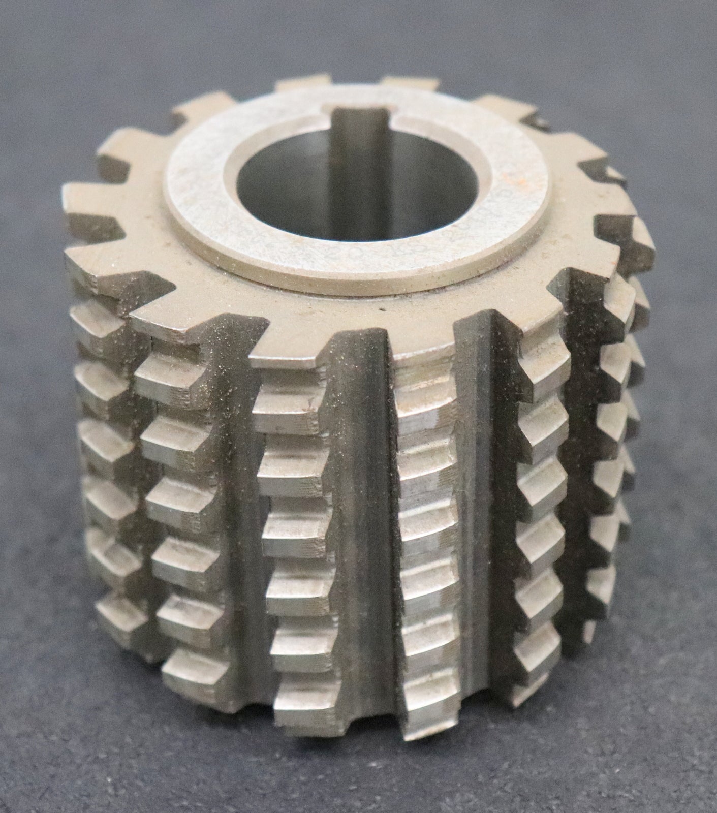 Bild des Artikels PWS-Zahnriemenrad-Wälzfräser-chain-sprocket-hob-Teilung-T10-10-20Z-Synchroflex