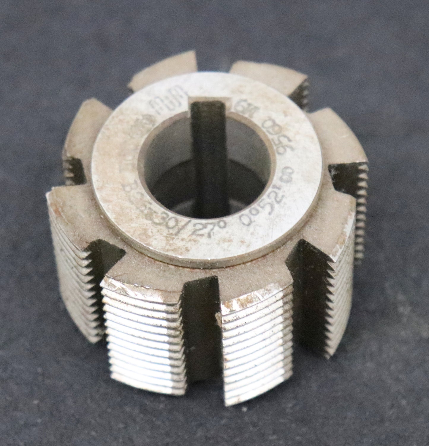 Bild des Artikels PWS-Kerbzahnwellen-Wälzfräser-Nennmass-26x30-nach-DIN5481-EGW-27°-56x40x22mm