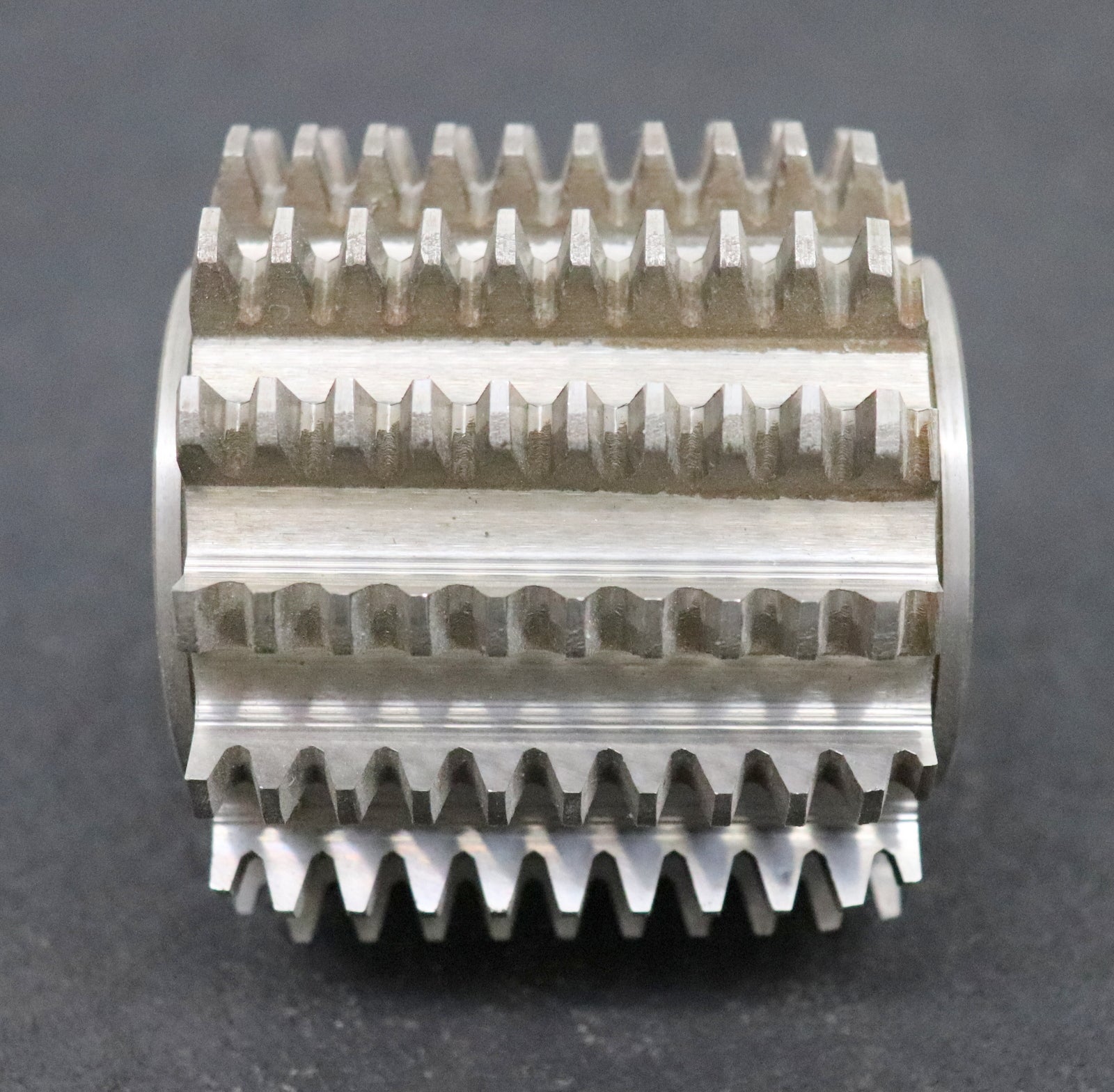 Bild des Artikels PWS-Zahnrad-Wälzfräser-gear-hob-m=-2,0mm-15°-EGW-BPI-nach-DIN-3972