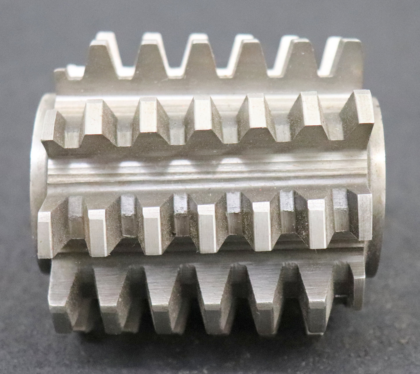 Bild des Artikels R.STOCK-Zahnrad-Wälzfräser-gear-hob-m=-3,5mm-15°-EGW-Ø71x76xØ27mm-mit-LKN