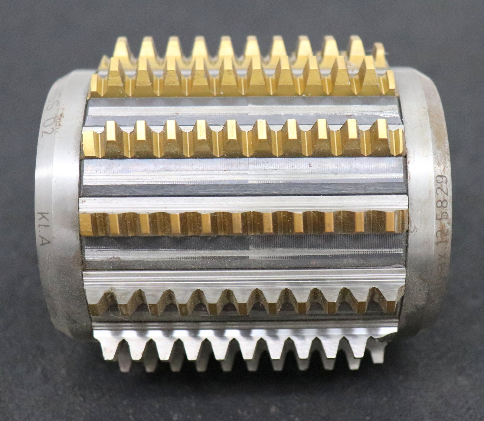 Bild des Artikels SAAZOR-Zahnrad-Wälzfräser-gear-hob-m=-2,0mm-15°-EGW-Ø87x90xØ32mm-LKN-2gg.-Rechts