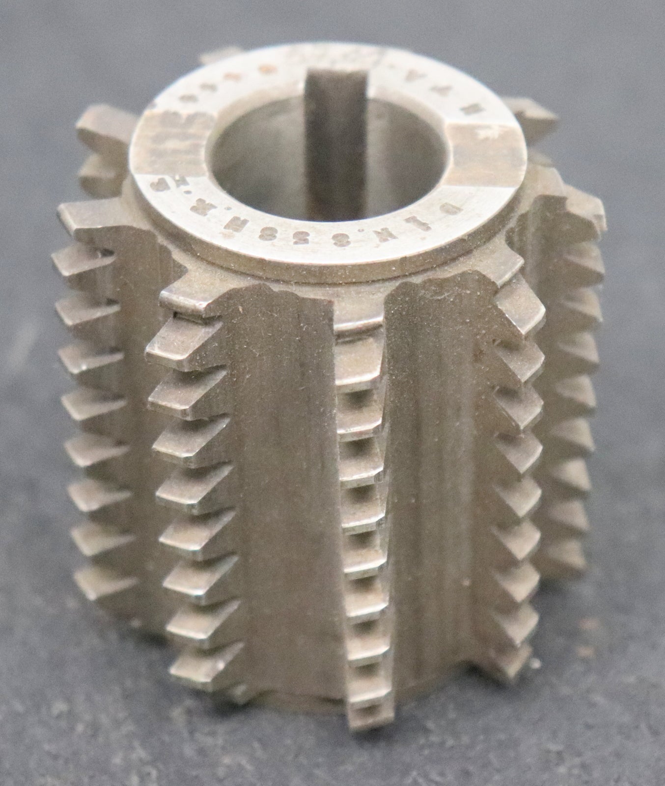 Bild des Artikels Zahnrad-Wälzfräser-gear-hob-m=-1,75mm-20°-EGW-Ø53x55xØ22mm-mit-LKN-1gg.-Rechts