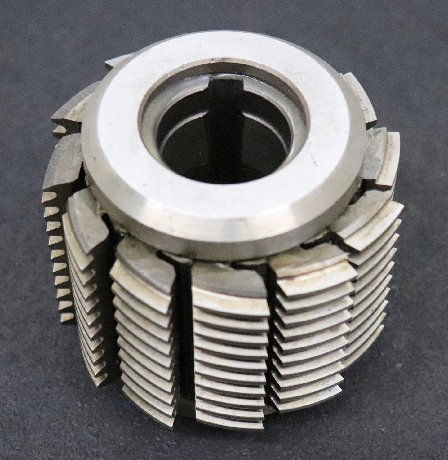 Bild des Artikels Zahnrad-Wälzfräser-gear-hob-m=-1,5915-15°-EGW-Ø80x76xØ27mmmm-mit-LKN