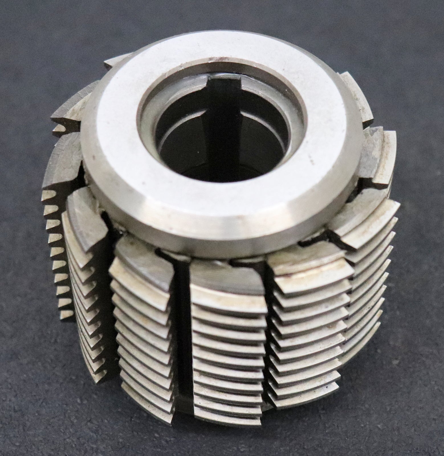 Bild des Artikels Zahnrad-Wälzfräser-gear-hob-m=-1,5915-15°-EGW-Ø80x76xØ27mmmm-mit-LKN