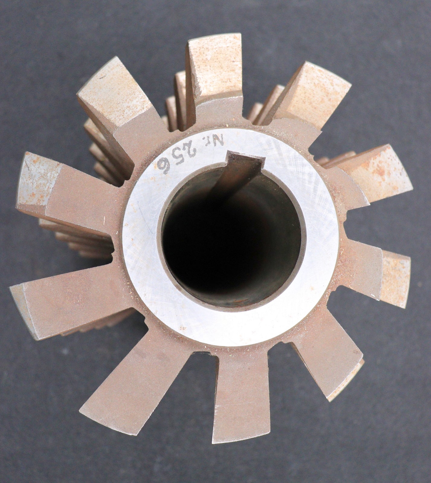 Bild des Artikels PWS-Zahnrad-Wälzfräser-gear-hob-m=15,0-EGW-20°-BPII-nach-DIN-3972-Ø220x210xØ60mm