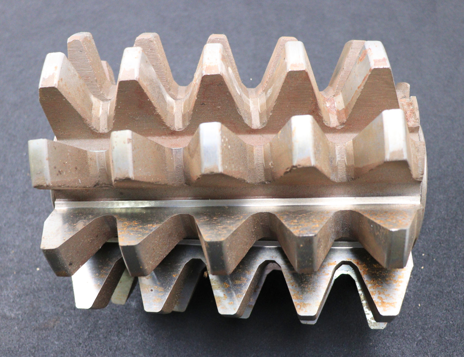 Bild des Artikels PWS-Zahnrad-Wälzfräser-gear-hob-m=15,0-EGW-20°-BPII-nach-DIN-3972-Ø220x210xØ60mm