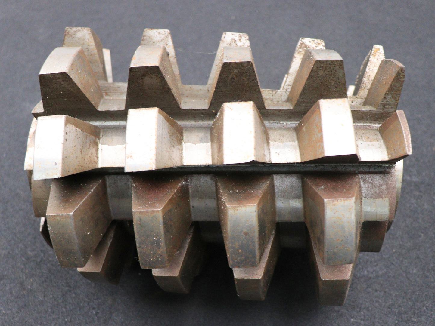 Bild des Artikels W.-Cronenberg-Zahnrad-Wälzfräser-gear-hob-m=16,0-15°-EGW-Ø173x232xØ40mm-mit-LKN