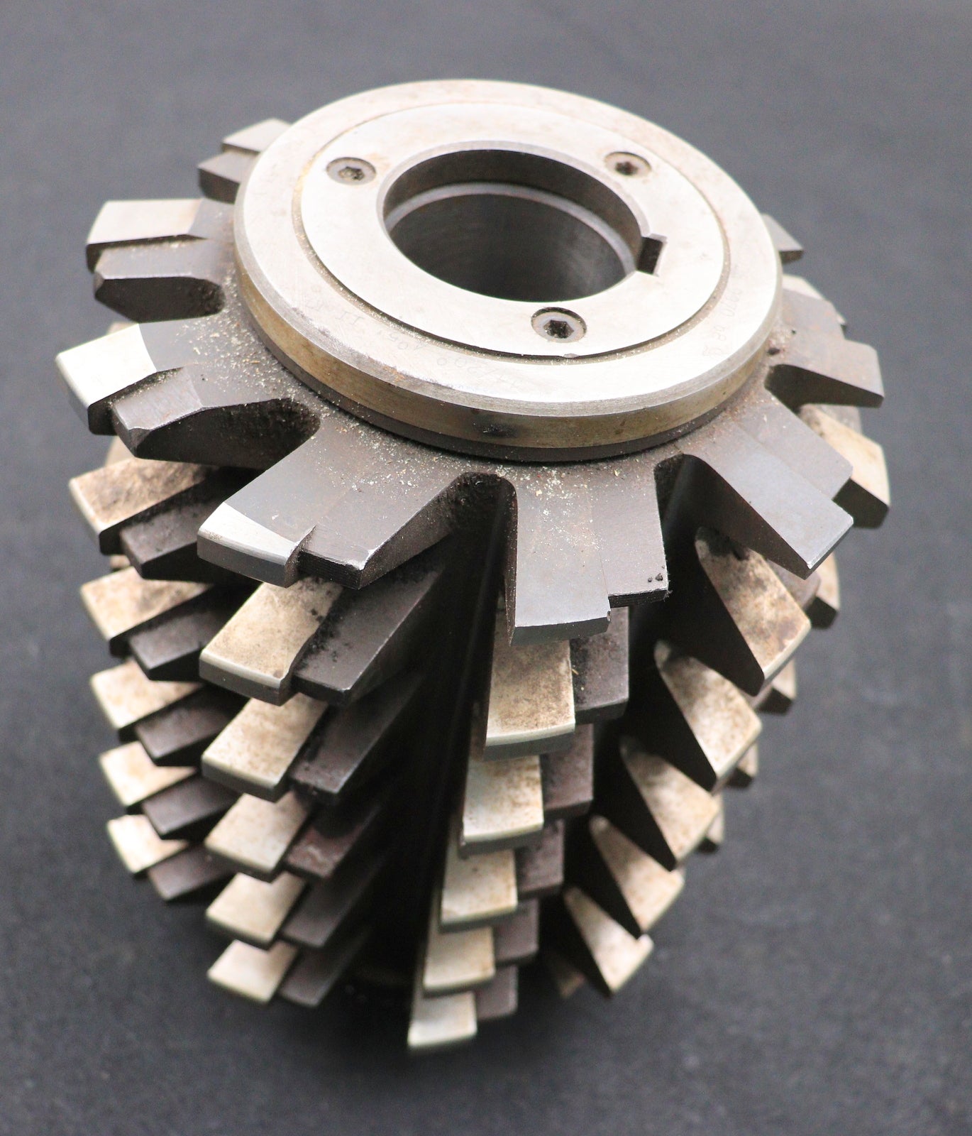 Bild des Artikels PWS-Zahnrad-Wälzfräser-gear-hob-m=11,0-EGW-20°BPII-nach-DIN-3972-Ø180x212xØ50mm