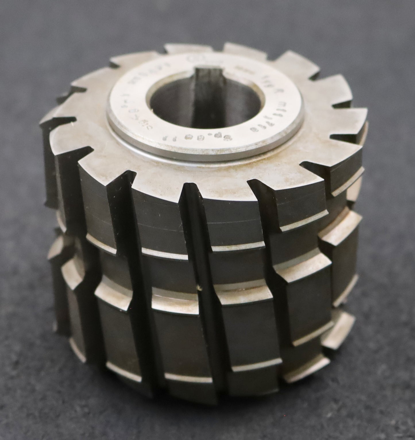 Bild des Artikels DOLD-Keilwellen-Wälzfräser-spline-hob-DIN-5471-4-Keile-42g9x48a11x12h10