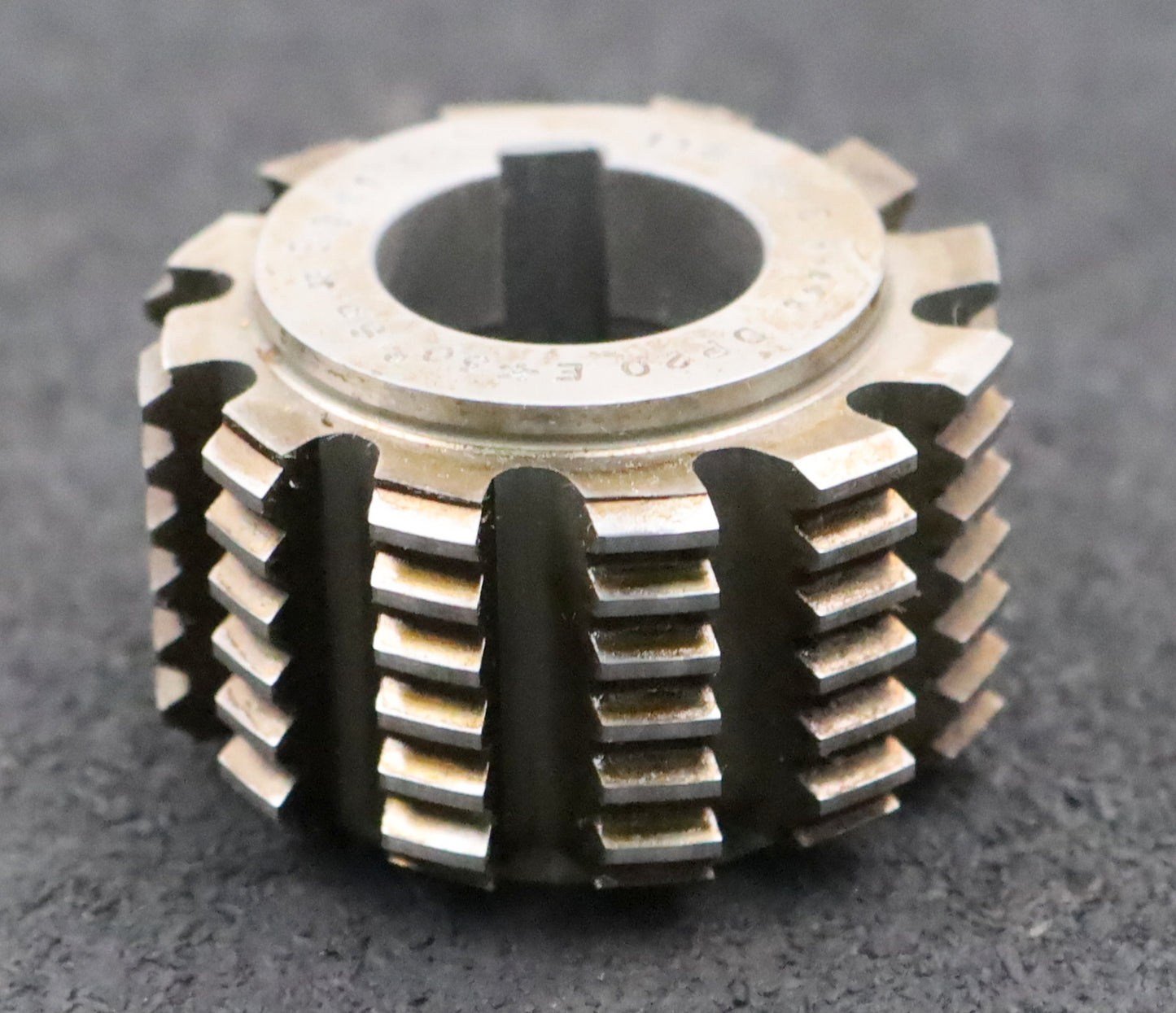 Bild des Artikels DOLD-Zahnwellen-Wälzfräser-gear-hob-DP20-EGW-20°-Ø50x31xØ22mm-mit-LKN