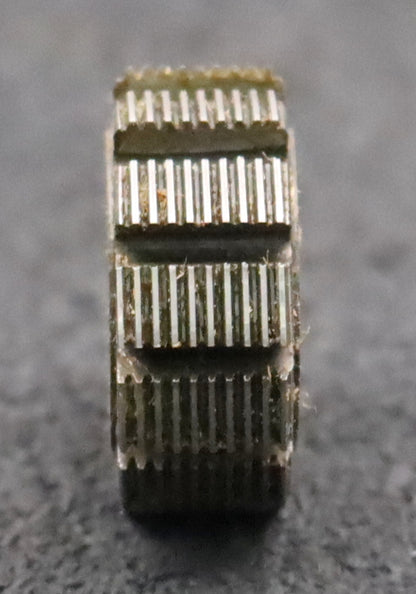 Bild des Artikels DOLD-Zahnrad-Wälzfräser-gear-hob-m=0,3-EGW-30°-0°50'-Stg-Ø25x10xØ8mm