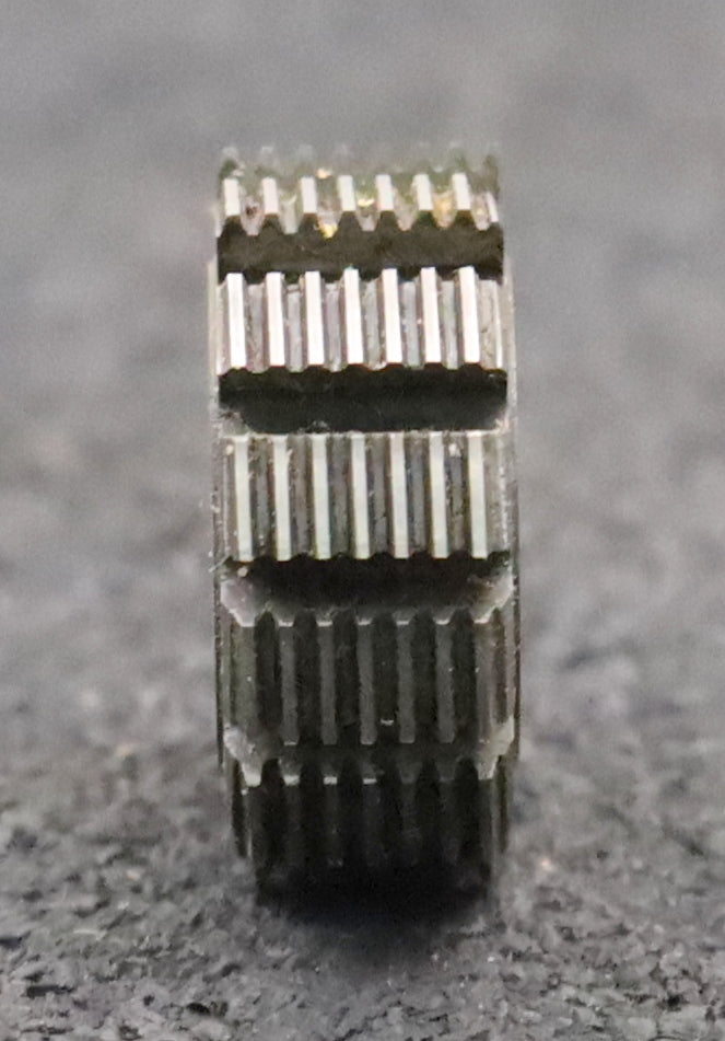 Bild des Artikels DOLD-Zahnrad-Wälzfräser-gear-hob-m=0,4-EGW-30°-0°57'-Stg-Ø25x10xØ8mm